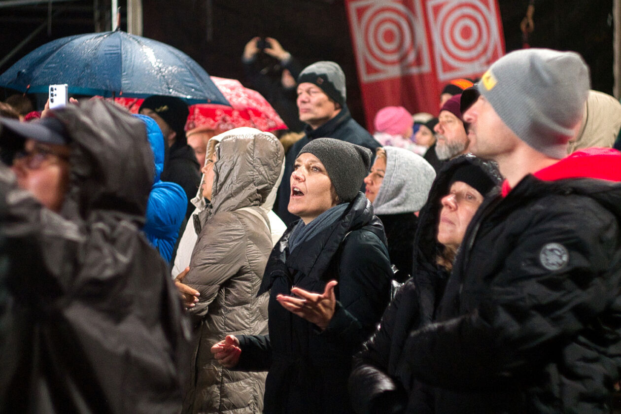  Polska na TAK! - Koncert na Placu Zamkowym (zdjęcie 5) - Autor: Michał Żyszkiewicz
