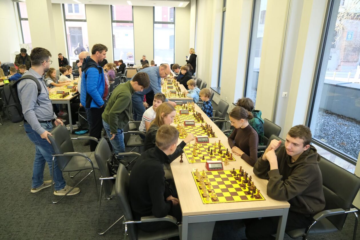  Turniej szachowy w IPN Lublin (zdjęcie 18) - Autor: DW