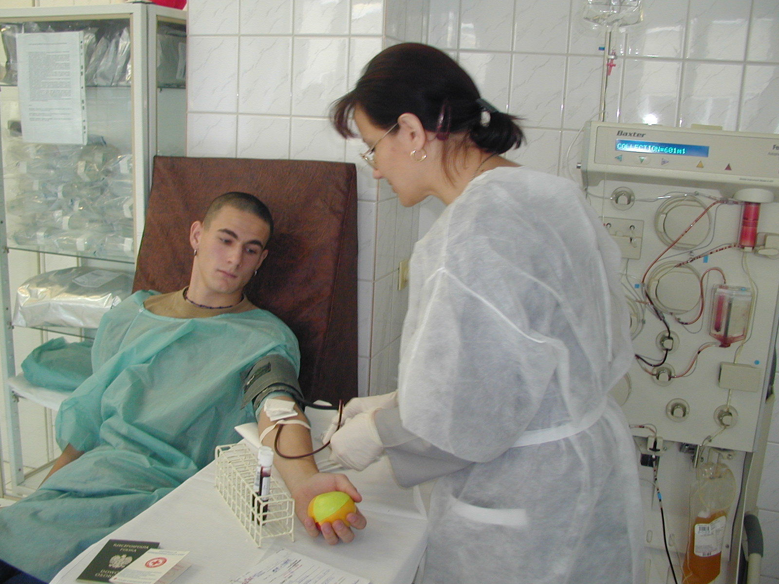 19-letni Sebastian Harasimiuk z Piszczaca kontynuuje rodzinną tradycję oddawania krwi, zapoczątkowan