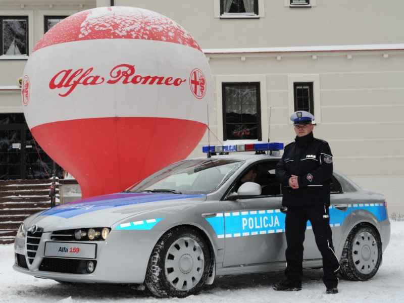 Polska policja dostała w sumie 120 takich aut (Fot. Policja)