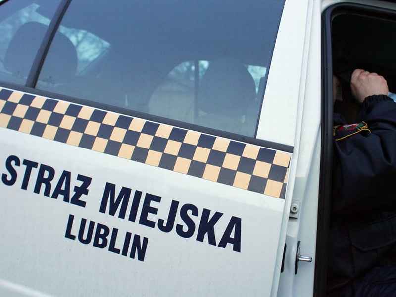 Straż Miejska od kilku dni usuwa holownikiem auta łamiące zakaz wjazdu (Karol Zienkiewicz / Archiwum
