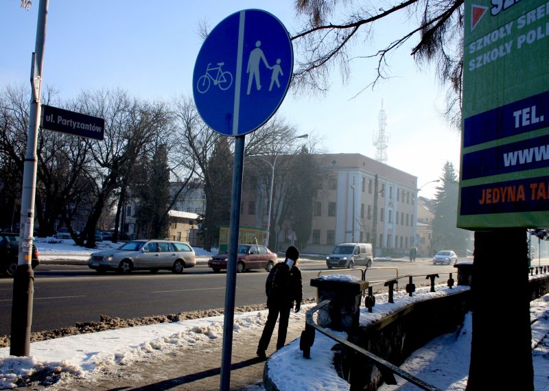 Ścieżka rowerowa przy ul. Partyzantów w Zamościu (Fot. Bogdan Nowak)