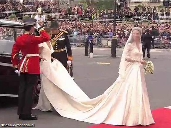 Ślub Williama i Kate rozpoczął się tuż po godz. 12. (Youtube)