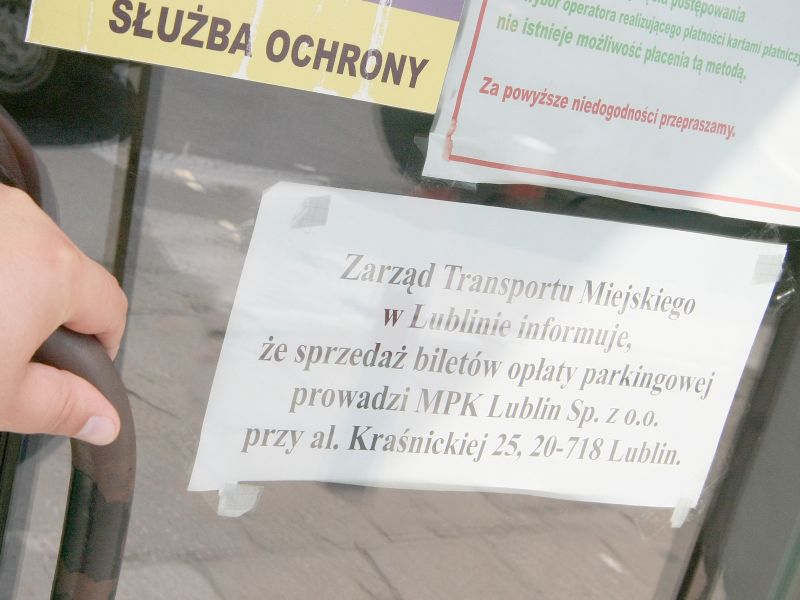 W kasie przy Bajkowskiego nie można już kupić biletów parkingowych. (Wojciech Nieśpiałowski)
