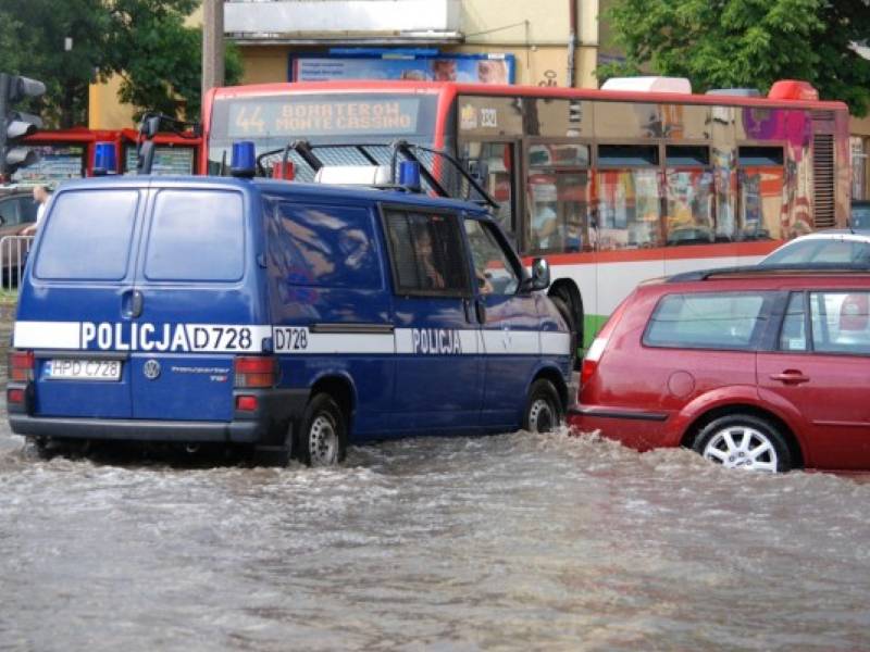 W środę intensywne opady deszczu sparaliżowały centrum miasta.  (mattii / MM Lublin)