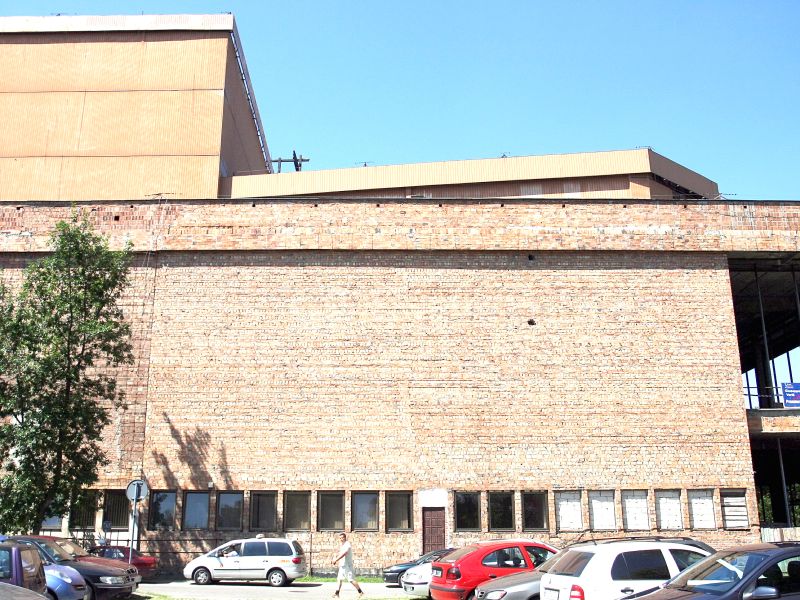 Budynek Teatru w Budowie po dokończeniu ma się zmienić w Centrum Spotkania Kultur. (Jacek Świerczyńs