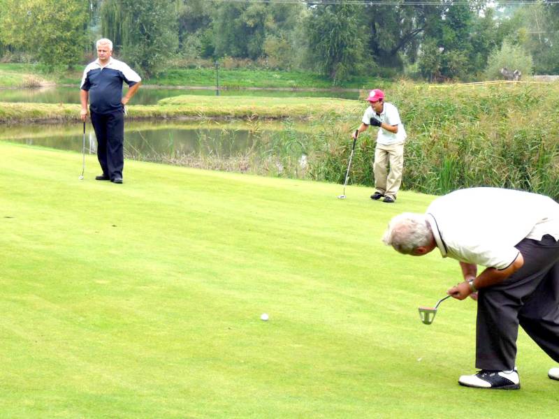 Do tej pory lublinianie musieli grać w golfa na polu w Wierzchowiskach <br />
– najbliżej położonym od Lub