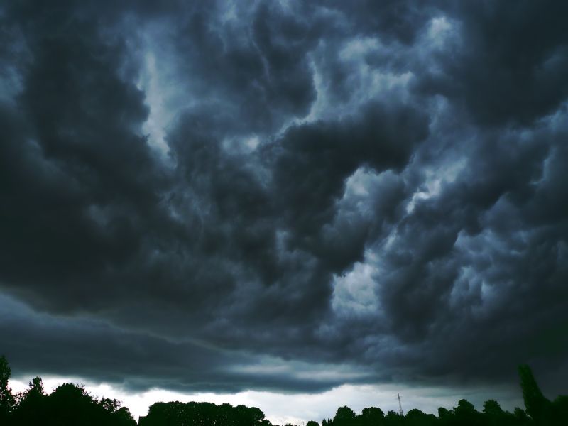 Nadchodzą burze. Zagrzmi w piątek wieczorem (sxc.hu)