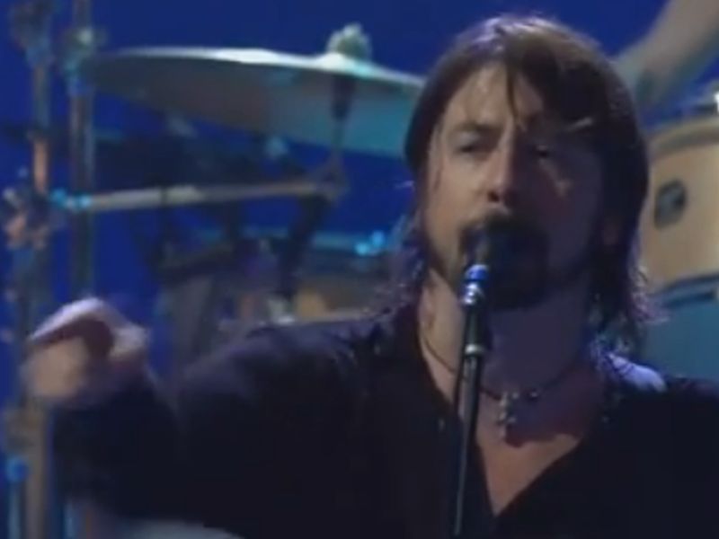 Bijatyka na koncercie Foo Fighters (YouTube)