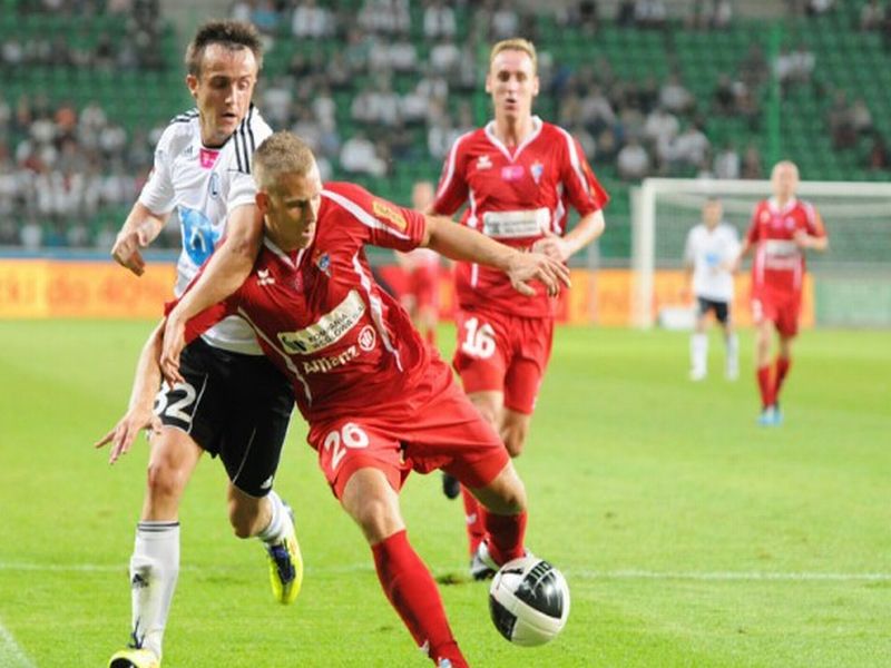 MIroslav Radović (z lewej) zdobył dwa gole dla Legii w meczu ze Spartakiem Moskwa (2:2). (MMWARSZAWA