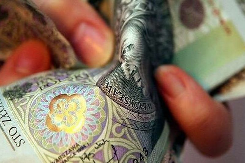 Mieszkaniec gminy Włodawa wypłacił z jednego z włodawskich bankomatów 500 zł. (Archiwum)
