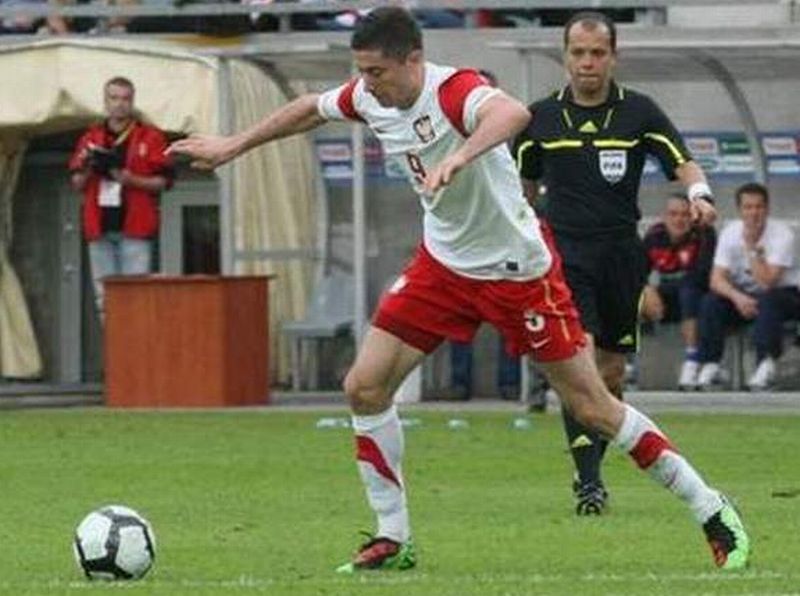 Robert Lewandowski ustalił wynik workowego meczu Polska - Białoruś na 2:0 (Echo Dnia/Sławomir Stachu