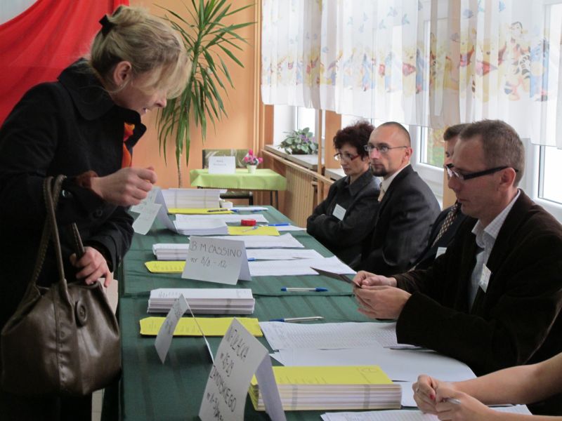 Wybory parlamentarne w Zamościu odbyły się bez jakichkolwiek zakłóceń (Anna Szewc)