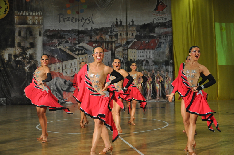 Sukces chełmskich tancerzy na XXVIII Mistrzostwach Polski Formacji Tanecznych w Przemyślu<br />
 (Klub "T
