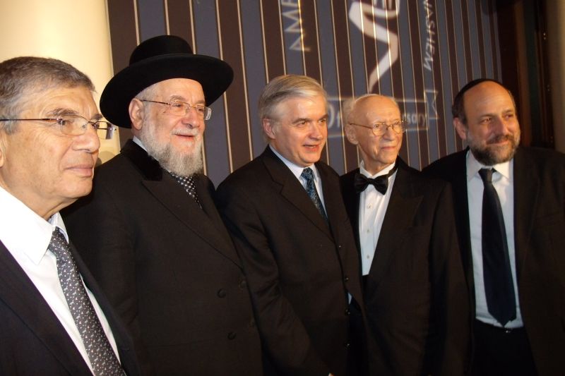 Najważniejsze postaci nowojorskiej uroczystości Yad Vashem (od lewej): Avner Shalev, rabin Meir Lau,