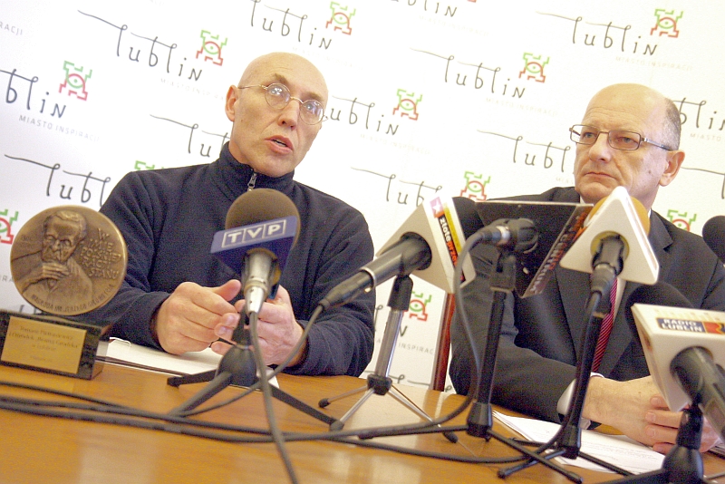 Tomasz Pietrasiewicz (z lewej) i Krzysztof Żuk podczas wspólnej konferencji (Jacek Świerczyński)