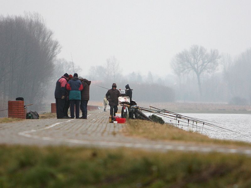 Według przewidywań urzędników zalew w Kraśniku odwiedzi w ciągu roku 35 tys osób.<br />
 (Bartek Żurawski)