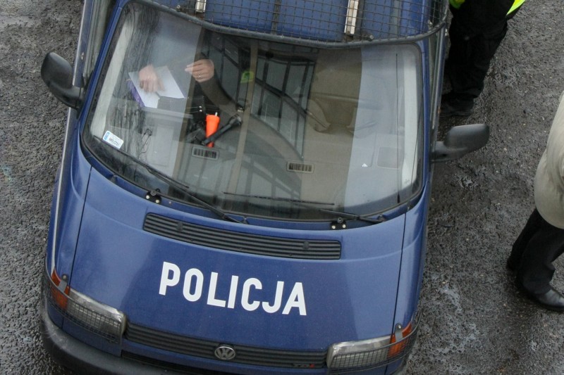 Policjanci zatrzymali napastników (Wojciech Nieśpiałowski)