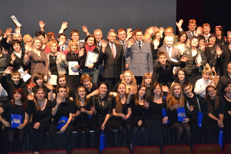 Chełmska grupa PaT wraz z gośćmi premierowego spektaklu (CHDK)