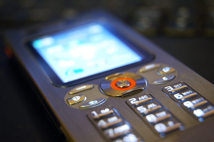 Mieszkaniec Słupska kupił nowy telefon w sieci play, który okazał się kradziony. (sxc.hu)