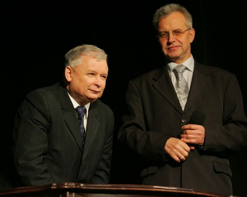 Krzysztof Michałkiewicz z szefem PiS Jarosławem Kaczyńskim (archiwum)