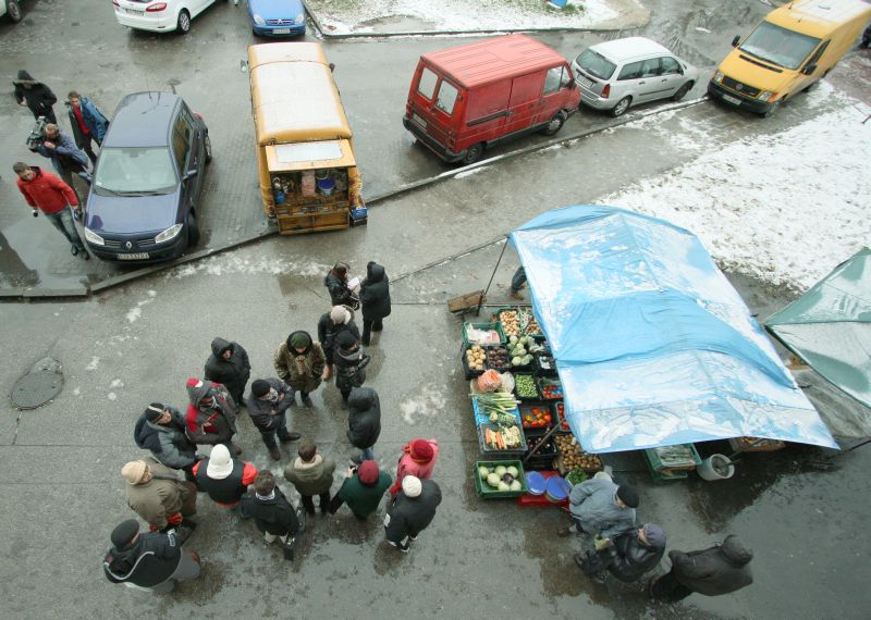 Handlarze nie chcą się wyprowadzić bez walki. (Maciej Kaczanowski)