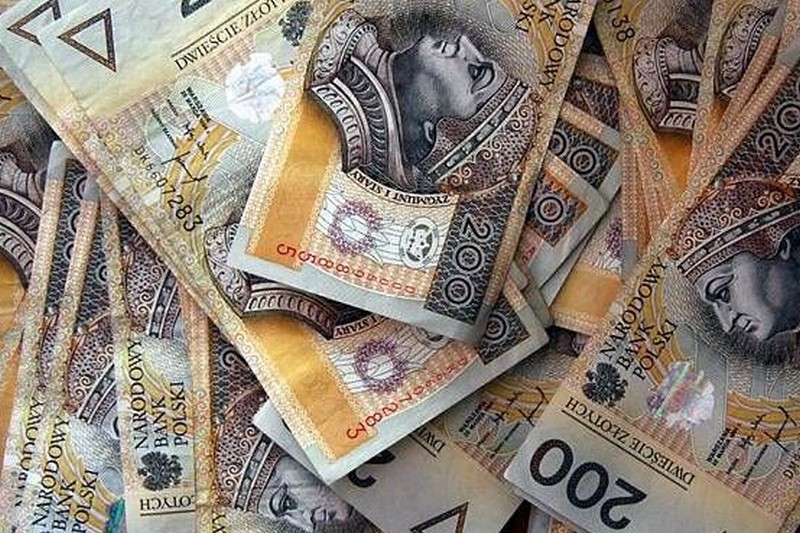 Najwięcej – 5 milionów złotych na nagrody – wysupłano w lokalnej administracji rządowej, czyli u woj
