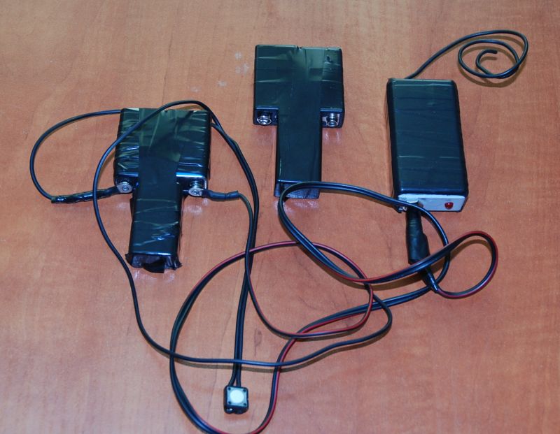 Transmiter, którym posługiwali się Ormianie do włamywania w systemy automatów do gier (Policja Biała