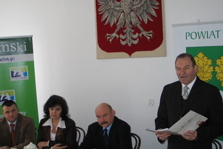 Swoimi rocznymi osiągnięciami Zarząd Powiatu pochwalił się podczas okolicznościowej konferencji pras