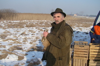 Na dobry początek myśliwi wypuścili w swoich łowiskach 65 zajęcy sprowadzonych z Kielecczyzny
 (Zarz