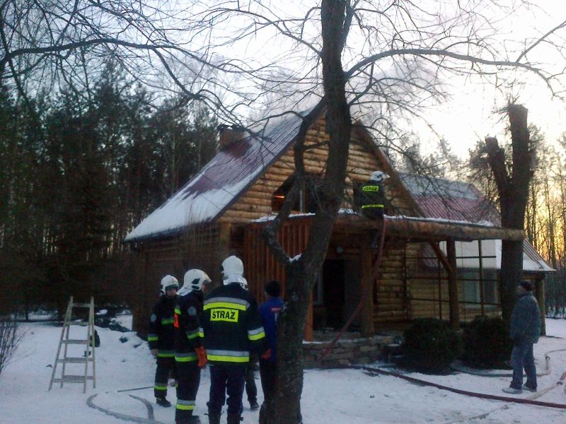 Akcja ratownicza straży trwała około trzech godzin (Fot. St. asp. Andrzej Bobruk/Straż pożarna)