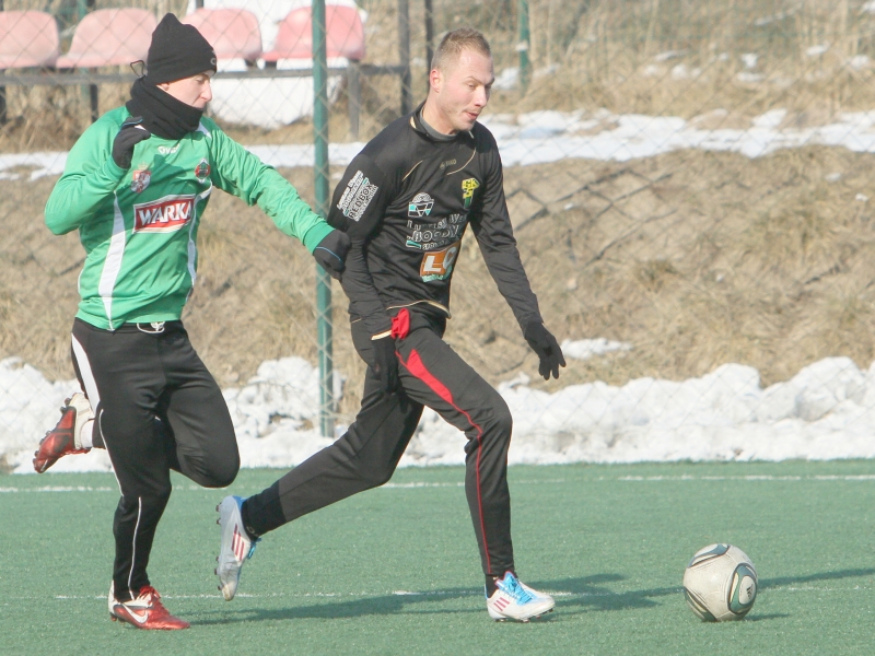Wojciech Okińczyc (z prawej) nie zagra wiosną w łęczyńskim zespole (MACIEJ KACZANOWSKI)