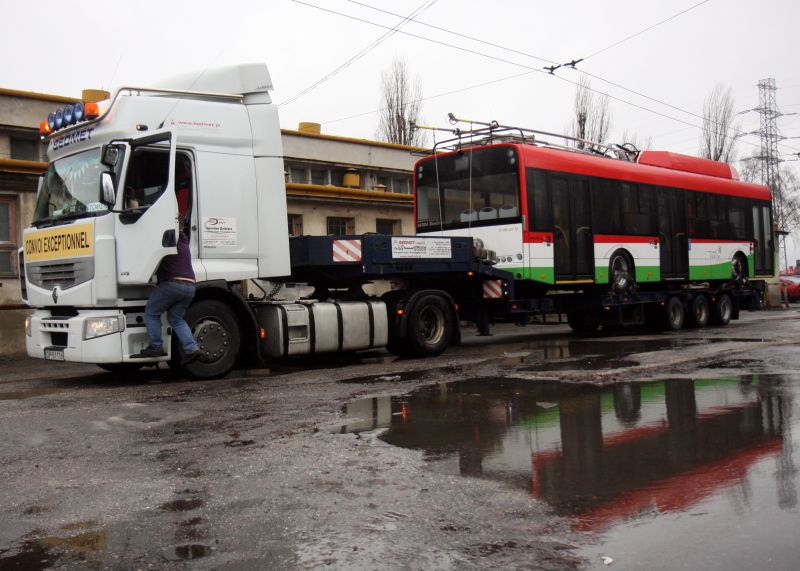 Nowe trolejbusy salaris trolino są już w lubelskiej zajezdni. (Jacek Świerczyński)