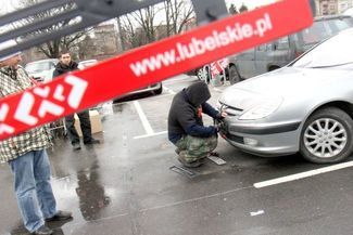 Na ramkach umieszczona jest "Elka”, czyli stylizowana litera nawiązująca do regionu lubelskiego. To