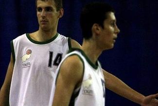 Jakub Karolak (z lewej) i Michael Gospodarek byli najskuteczniejszymi zawodnikami Novum w środowym m