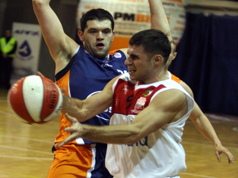 Kamil Michalski w ostatnim meczu z Rosą Radom zdobył 13 punktów (JACEK ŚWIERCZYŃSKI)