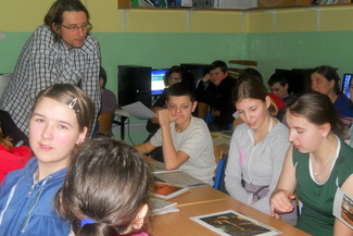 Zajęcia z dziećmi poprowadził Michał Wolny trener regionalny z Towarzystwa dla Natury 
 (Fot. Specj