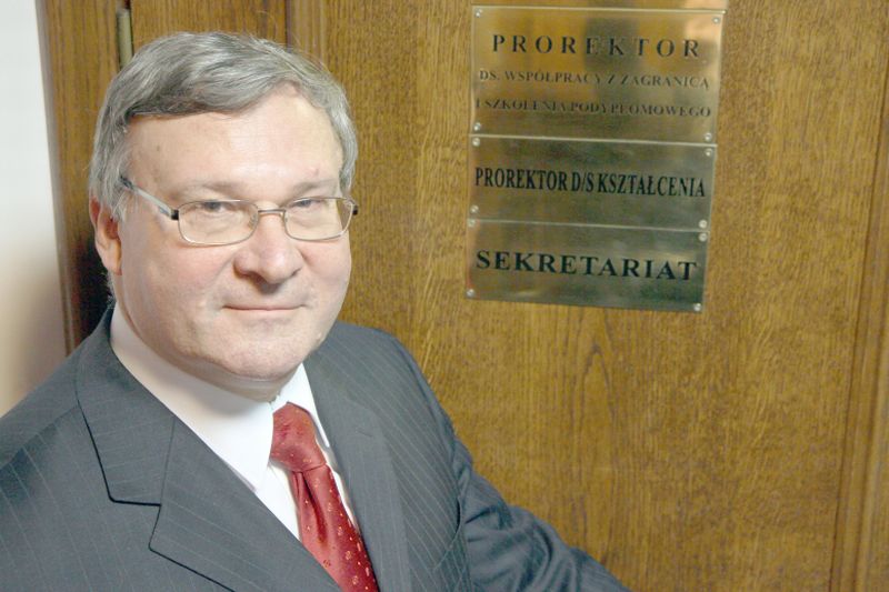 Prof. Andrzej Drop zdobył w wyborach 258 głosów i będzie rektorem po wakacjach. (Maciej Kaczanowski)