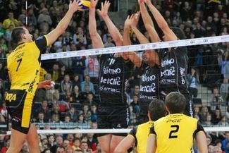 Bartosz Kurek (z lewej) to jeden z zawodników, który ma pojawić się 28 marca w Lublinie (Agnieszka S