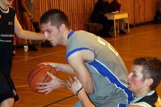 Kouba Koubala w sobotę zagra ze Szkołami ZDZ (JACEK ŚWIERCZYŃSKI)