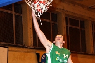 Koszykarze Cukropolu Pszczółka awansowali do finału (Jacek Świerczyński)