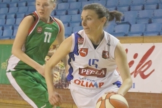 Daria Cybulak (w białej koszulce) zadebiutowała w sobotę w roli trenerki (WOJCIECH NIEŚPIAŁOWSKI)