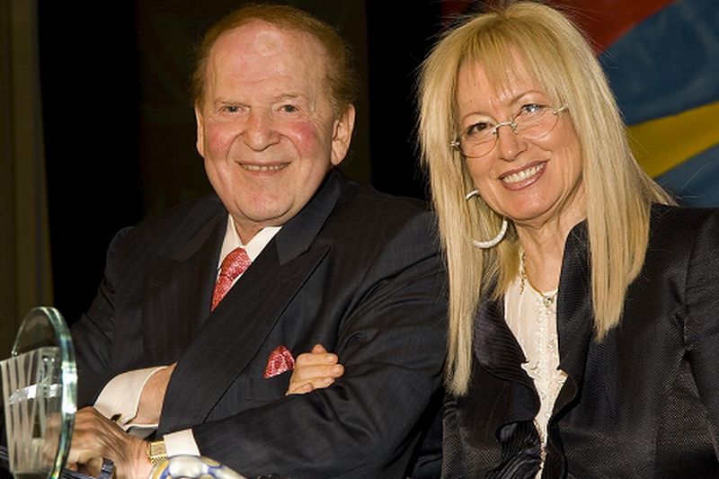 Sheldon i Miriam Adelsonowie uważani są za jedną z najbardziej wpływowych par na świecie<br />
 (Wikipedi