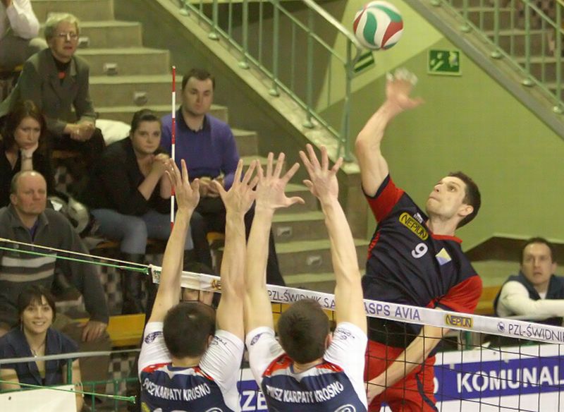 Siatkarze Avii Świdnik przegrali dwa pierwsze mecze z AKS Rzeszów (Maciej Kaczanowski)