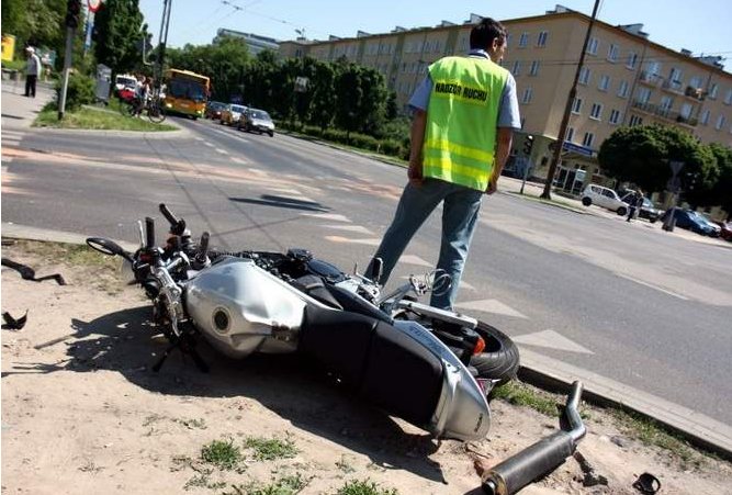 Wypadek na skrzyżowaniu al. Racławickich z ul. Sowińskiego w Lublinie (Paweł P. / MM Lublin)
