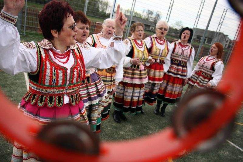 Piosenka "Koko Euro spoko" zespołu "Jarzębina" jest oficjalnym hymnem biało-czerwonych na Euro 2