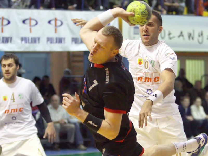 Azoty Puławy przegrały pierwszy mecz z Powenem Zabrze 25:28 (Maciej Kaczanowski)
