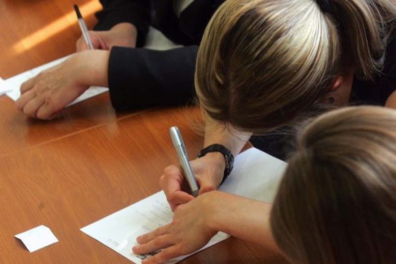 Dyktando mogą pisać wszyscy dorośli mieszkańcy województwa lubelskiego oraz uczniowie III klas gimna