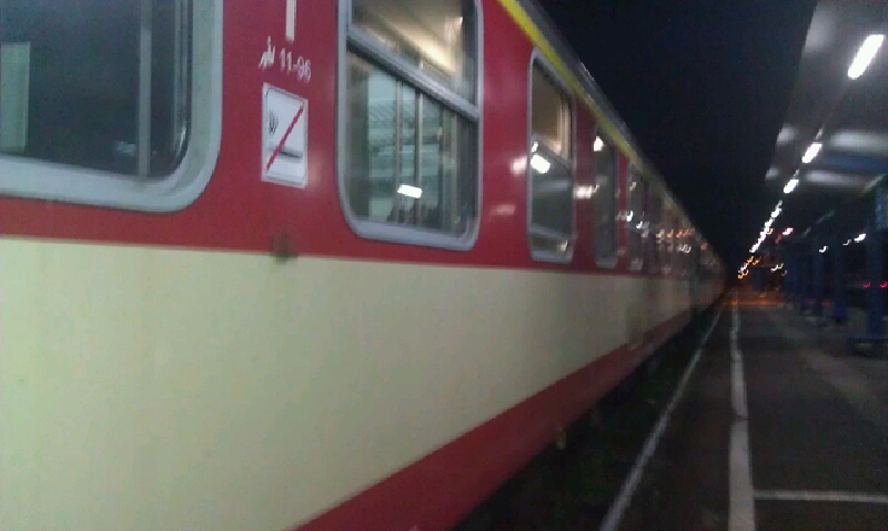 Opóźniony pociąg stał w Puławach okolo dwie godziny (Internauta Piotr)