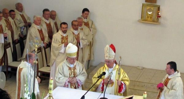 Nabożeństwo w szpitalu "papieskim" w Zamościu (Leszek Wójtowicz)